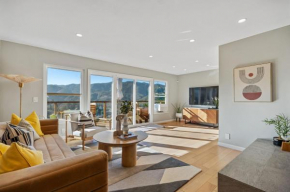 @ Marbella Lane - Chic Abode w/Mountain Skyline